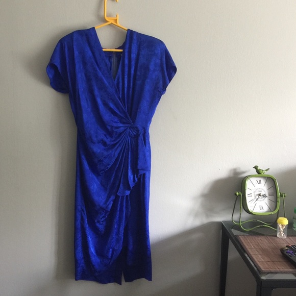 Dresses & Skirts - Beautiful Vintage Argenti Dress!! Size-8